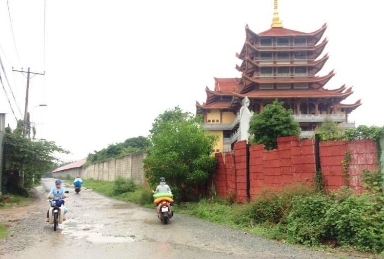 Co gai tuoc dao dam chet nam thanh nien o Sai Gon? hinh anh