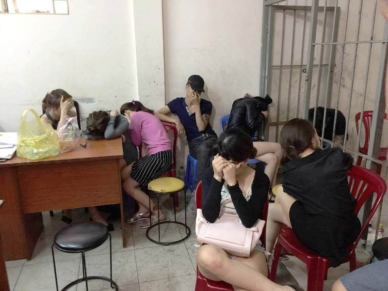 phê ma túy trong nhà hàng ở trung tâm Sài Gòn ảnh 1 phe ma tuy trong nha hang o trung tam Sai Gon anh 1