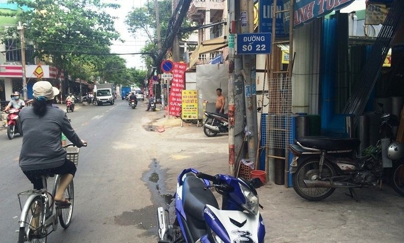 Nguoi dan ong bi dam chet khi nhac nho doi nam nu cai nhau hinh anh