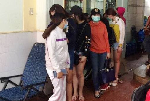 Động mại dâm ảnh 1 Dong mai dam anh 1