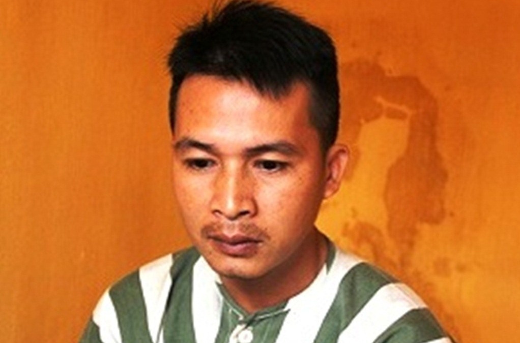 Co giao mam non bi nam thanh nien dung dao khong che hon mot gio hinh anh