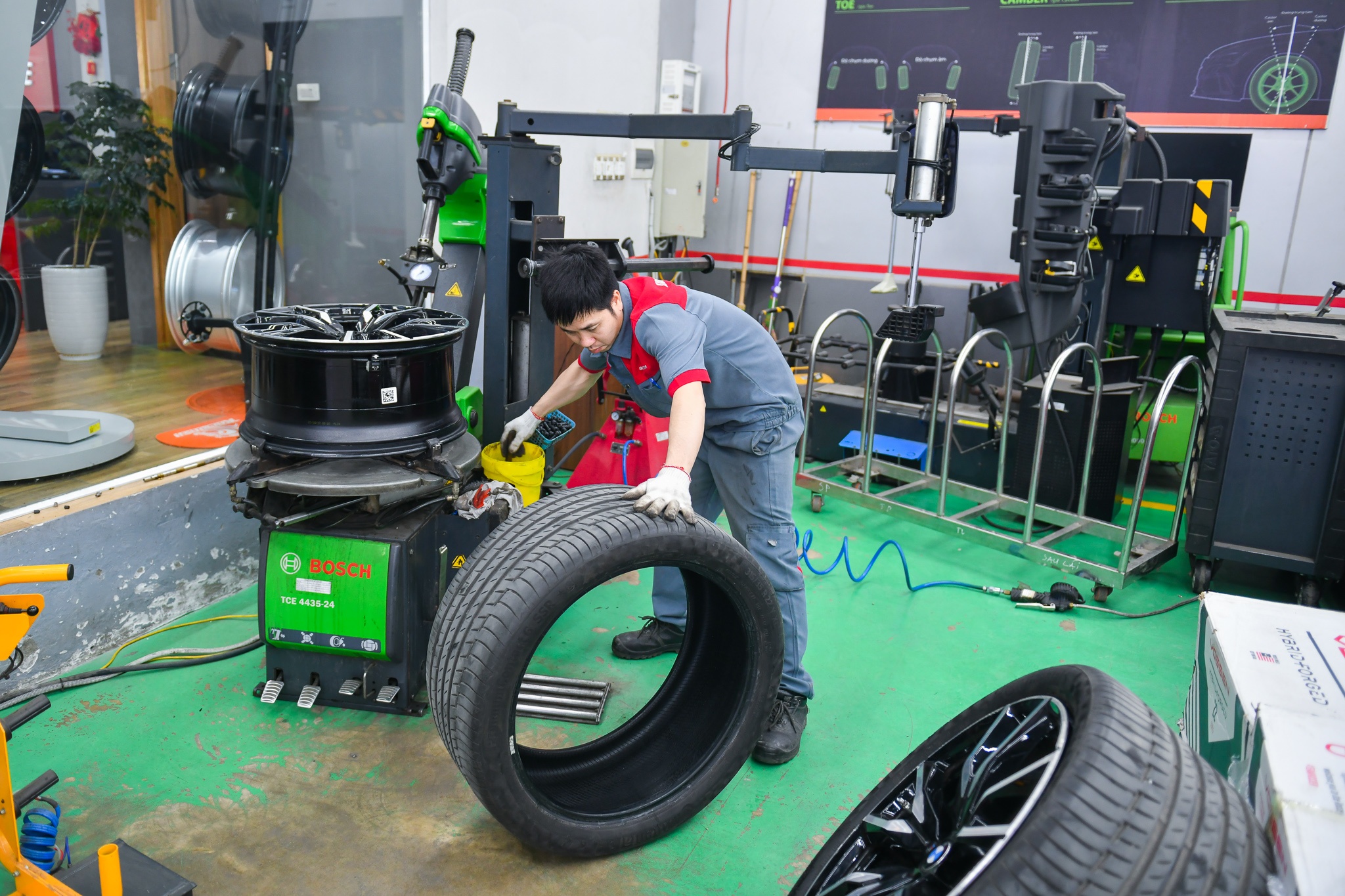 Cham soc xe o to anh 10