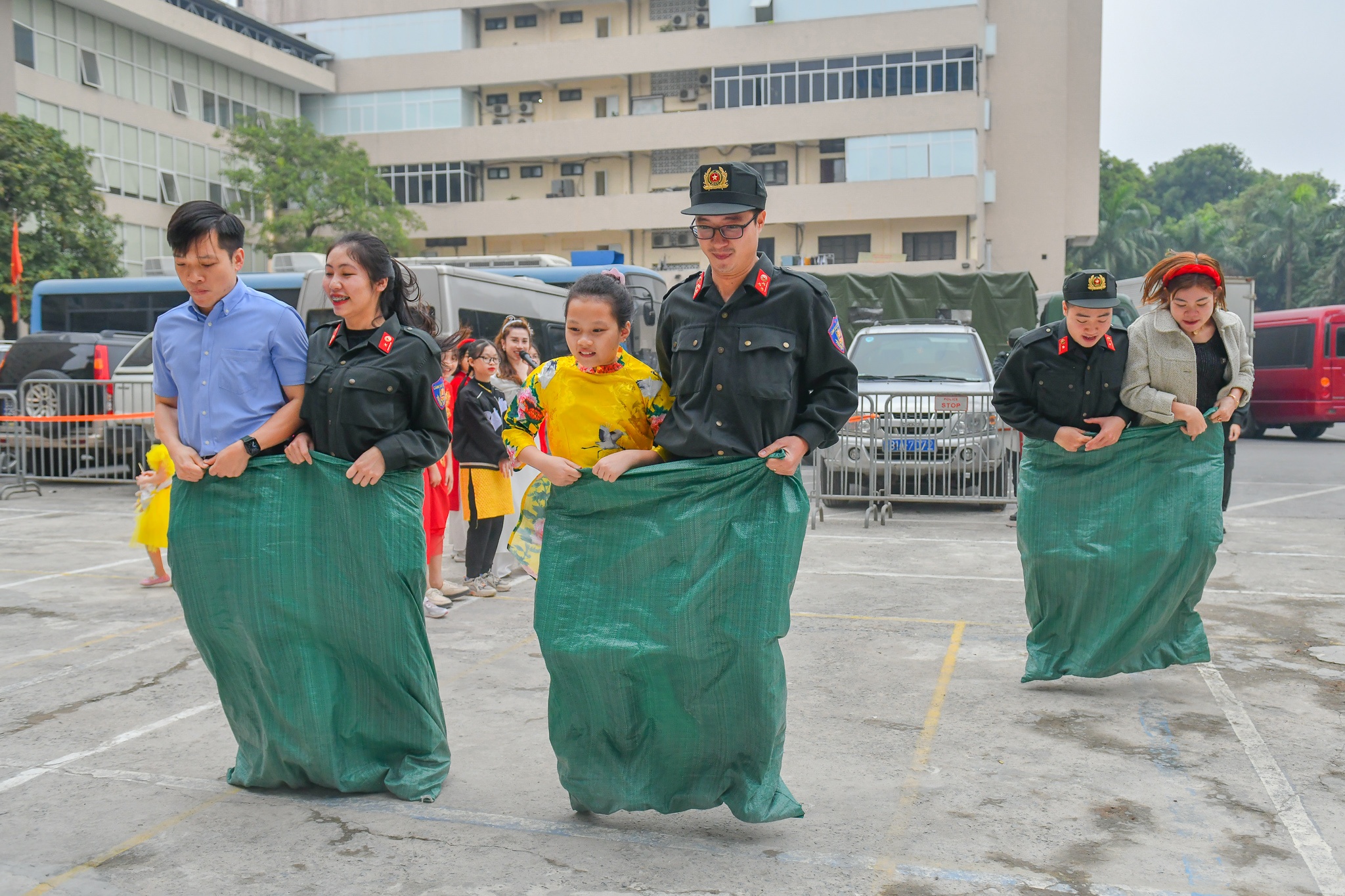 CSCD goi banh chung anh 6