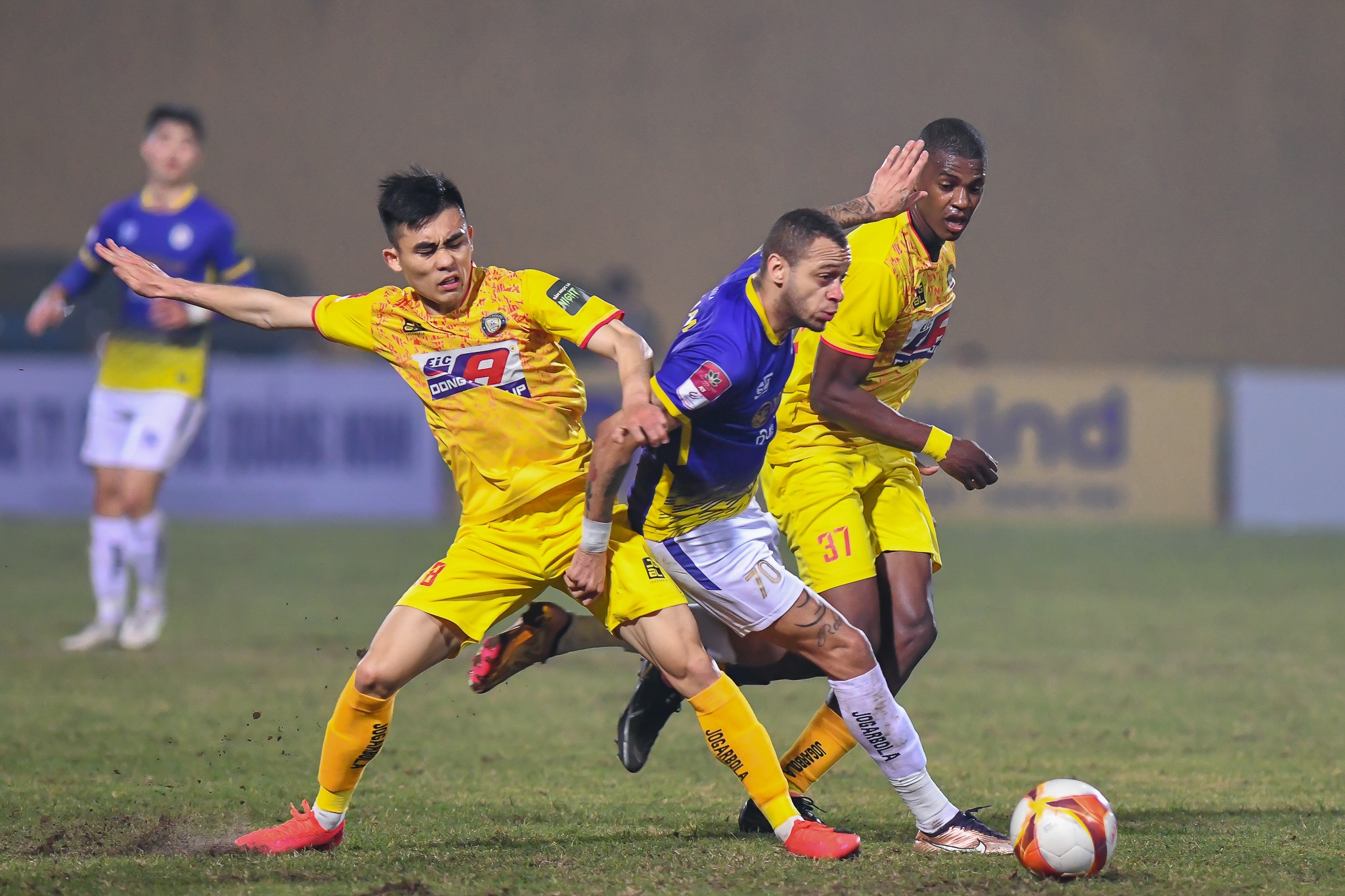 Van Quyet CLB Ha Noi anh 8