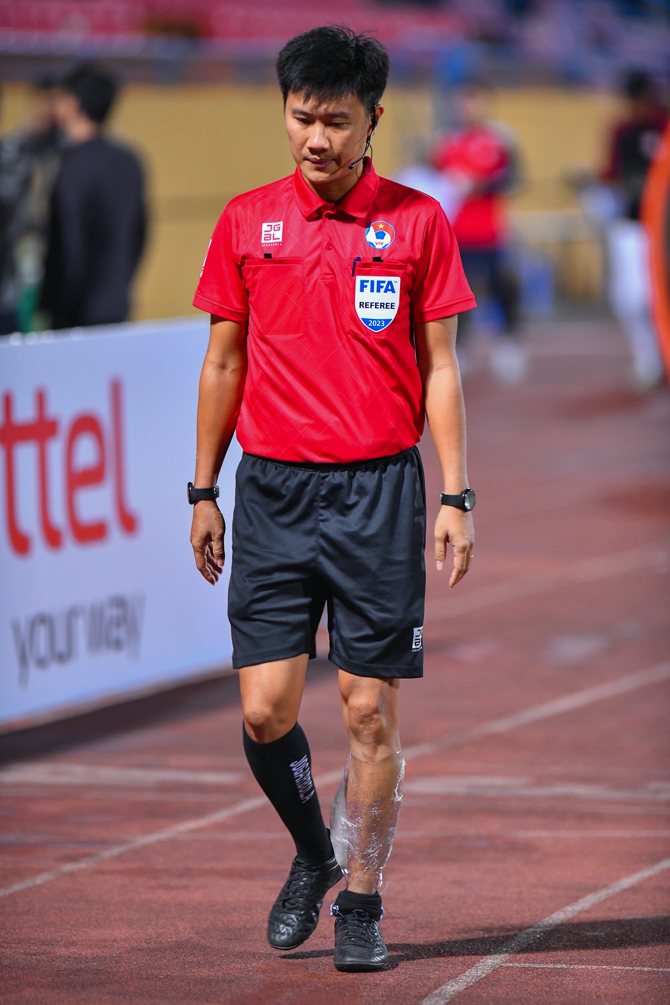 Trong tai dinh chan thuong anh 10