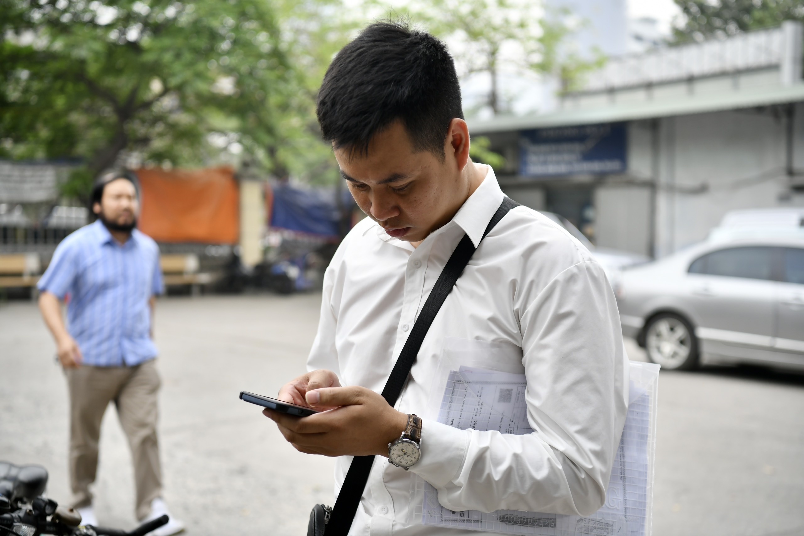 Nguoi dan chen chuc anh 5