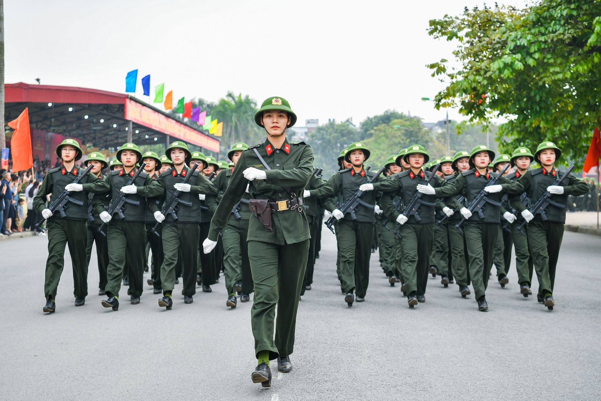 Hoc vien canh sat anh 7