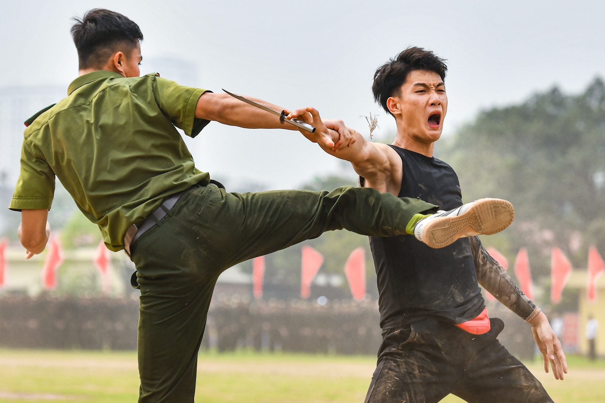 Hoc vien canh sat anh 12