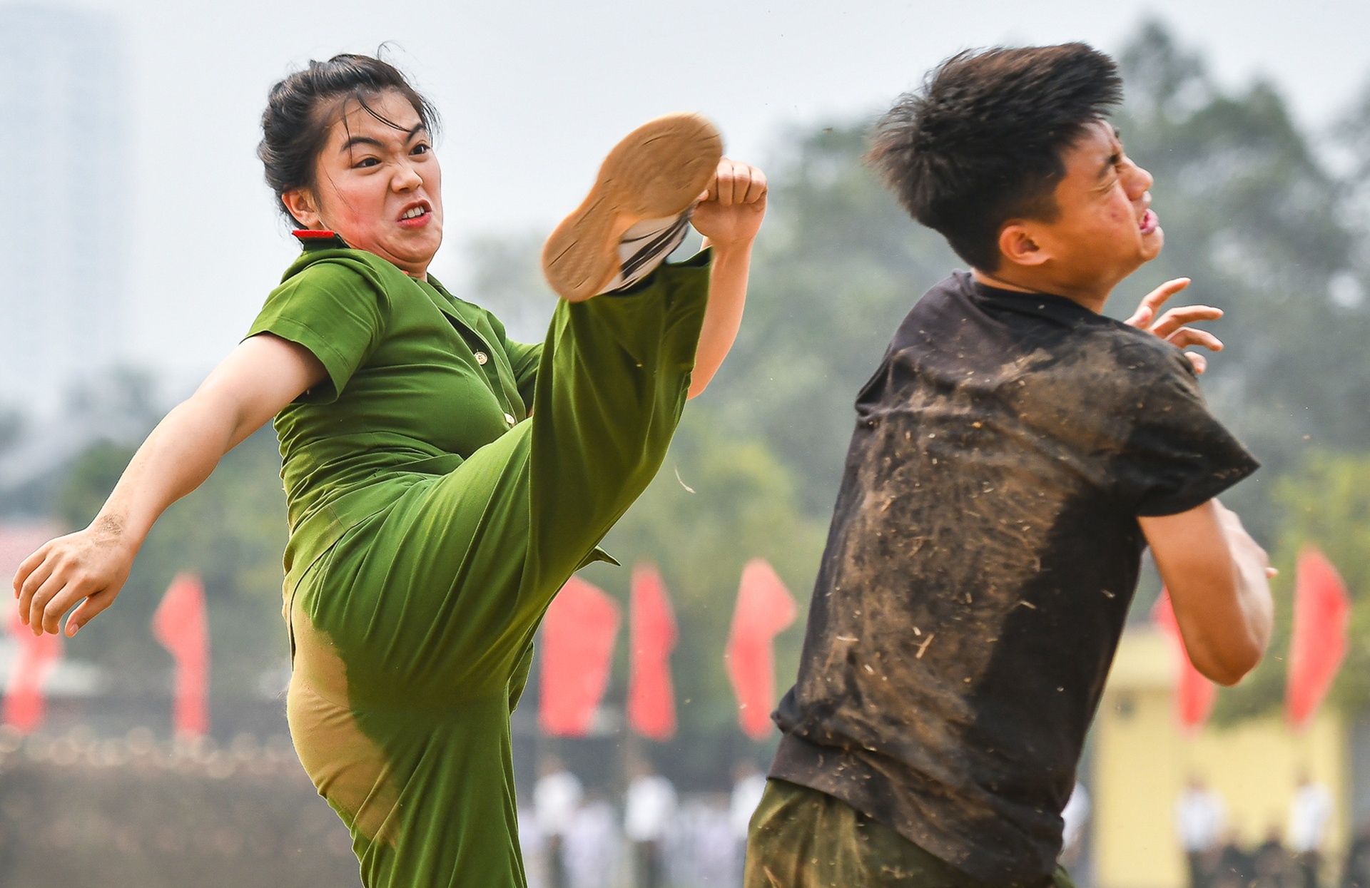 Hoc vien canh sat anh 11