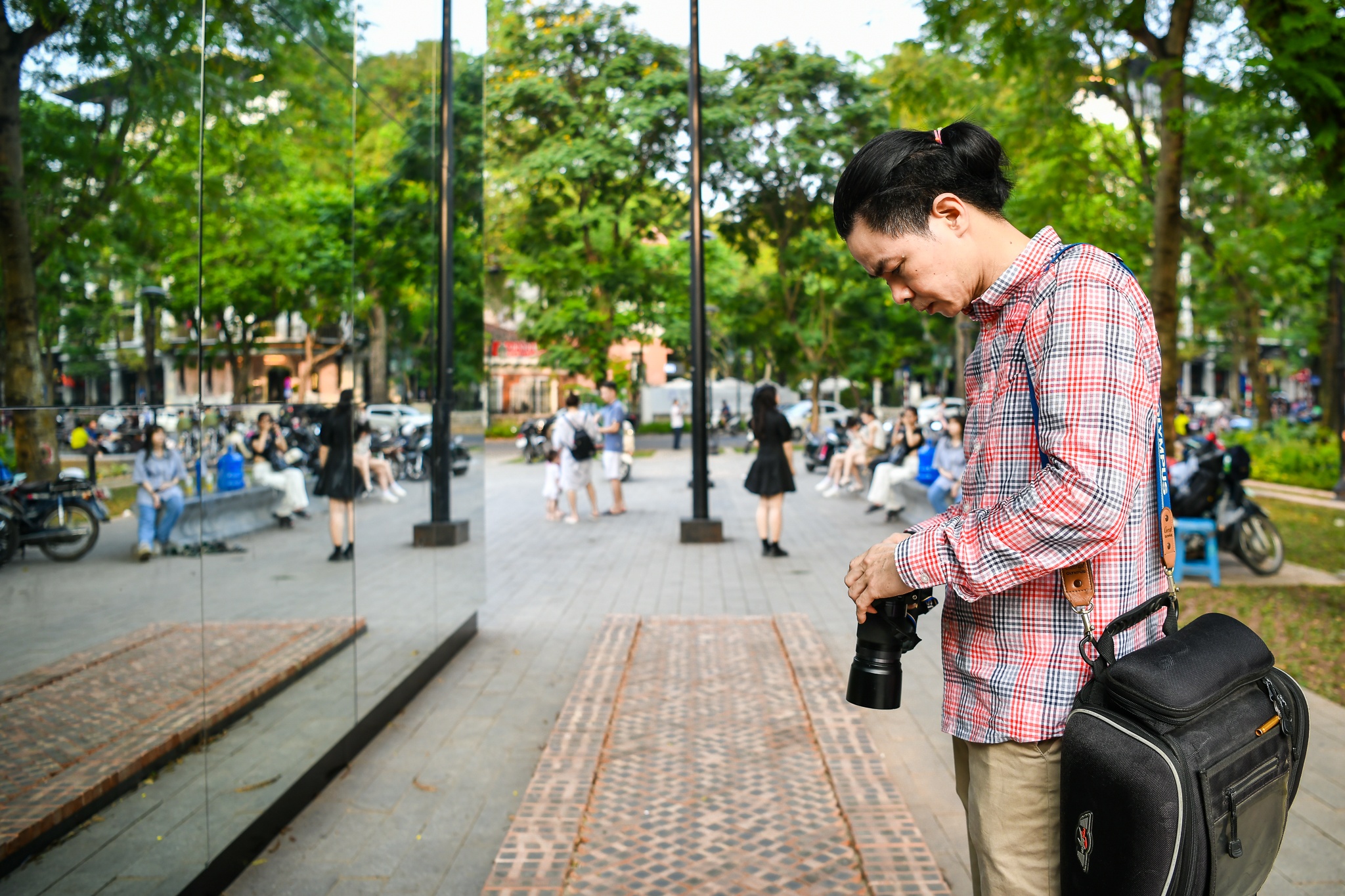 Nha guong dac biet anh 6