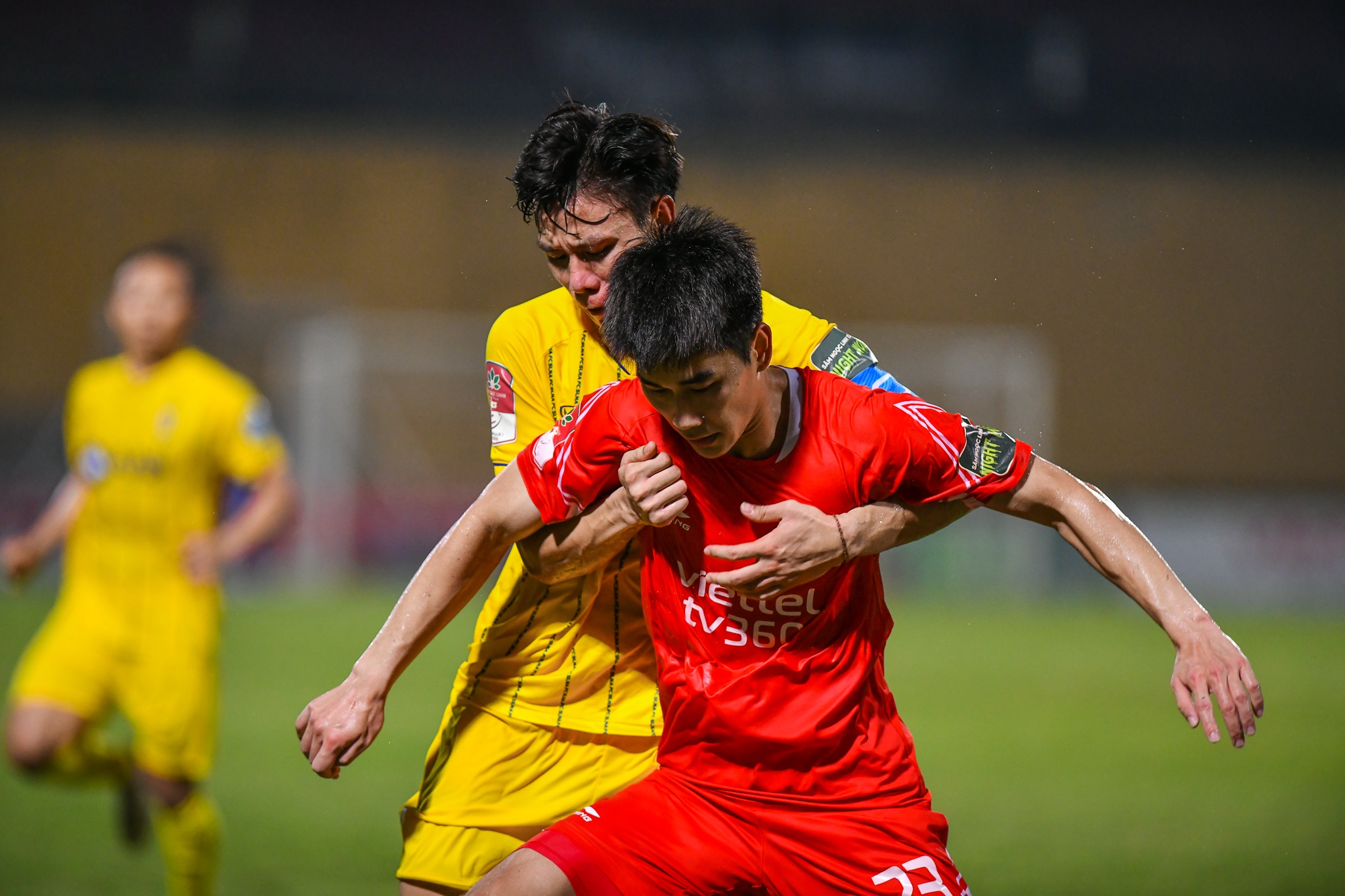 Nham Manh Dung ghi ban anh 6