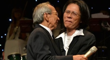 Con trai Nguyen Anh 9: 'Toi deo tang cho cay dan' hinh anh