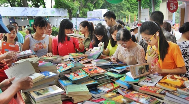 Bo Thong tin Truyen thong chu tri hoi sach xa hoi hoa hinh anh