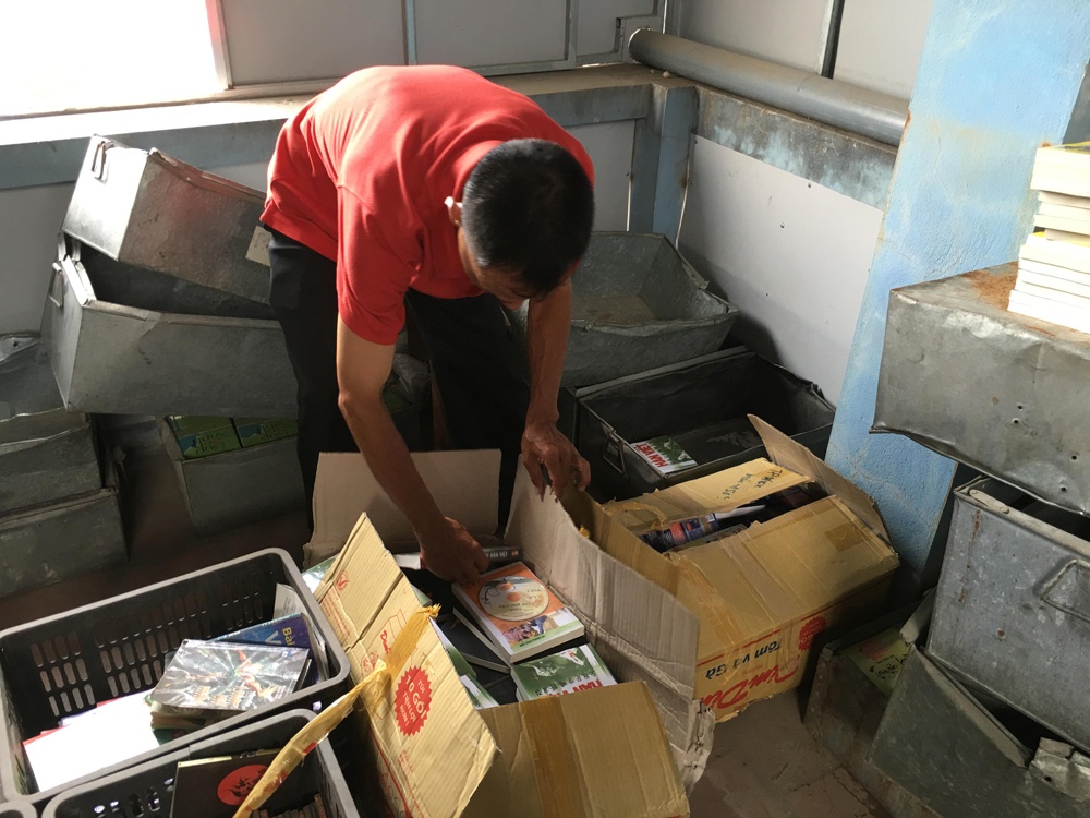 Sach lau,  Kien sach lau anh 1