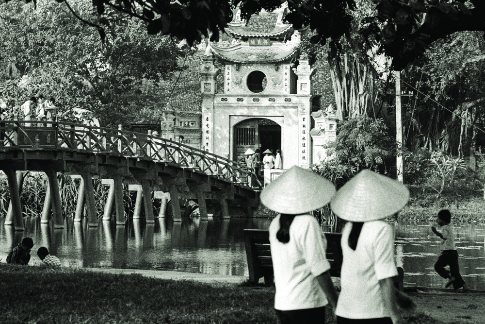 Ha Noi bao cap,  sach anh anh 1