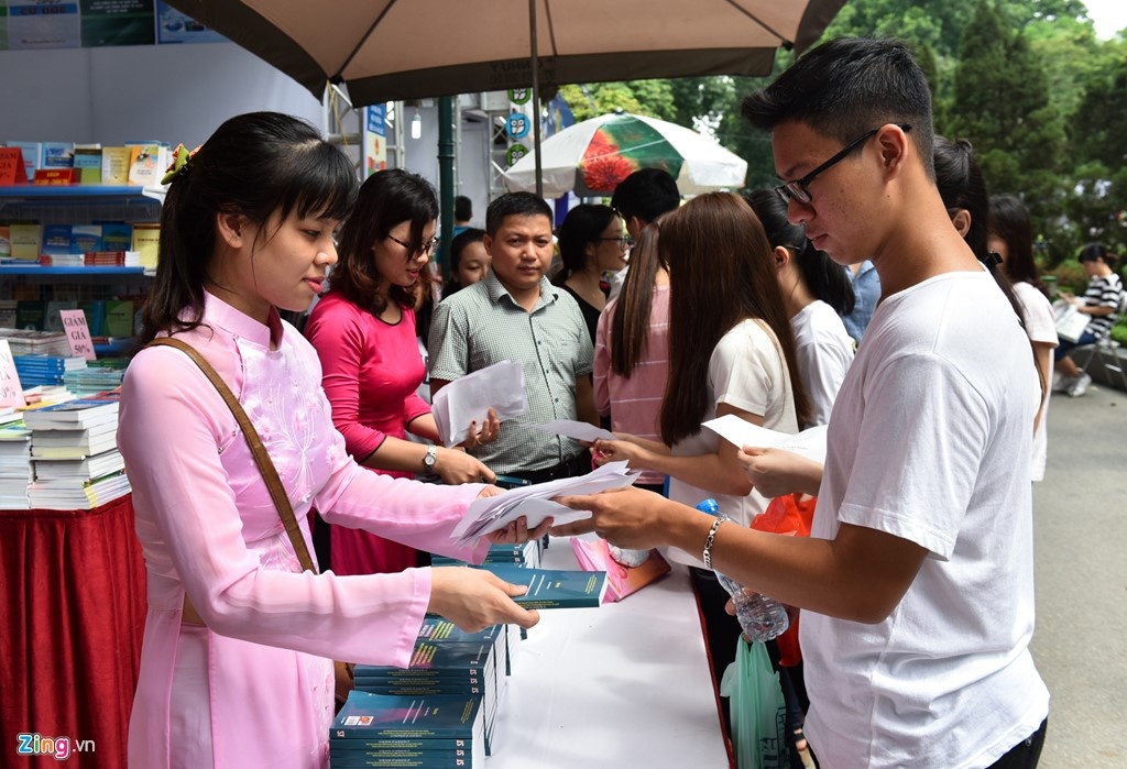 Ha Noi tiep tuc co Hoi sach Mua thu hinh anh