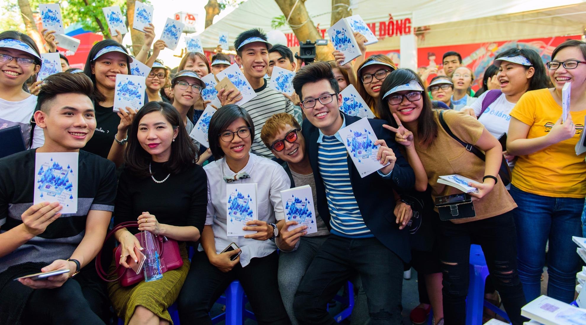 Nha van tre, anh la ai? hinh anh