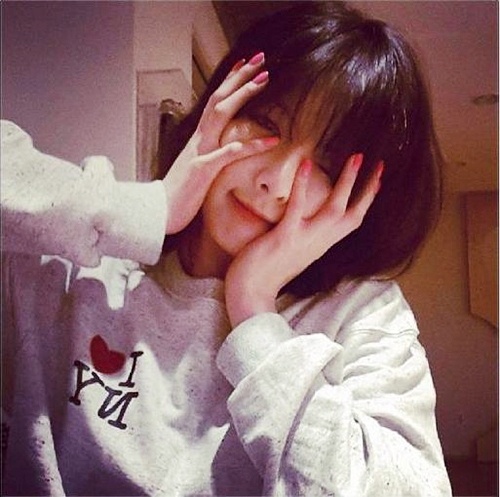 HyunA chup anh tu suong dang yeu hinh anh