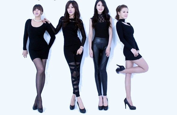 Phien ban ba co cua SNSD ra mat hinh anh