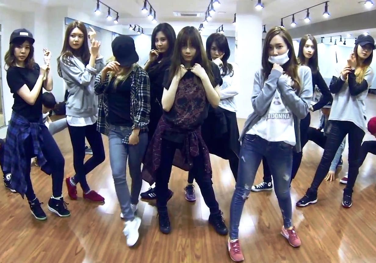 Video vu dao Mr. Mr. - SNSD hinh anh