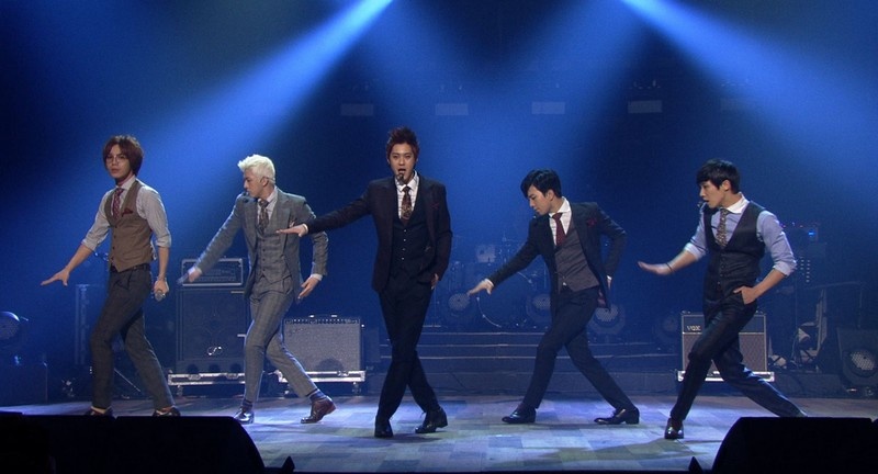 MBLAQ bieu dien Be a Man 30.3.14 hinh anh