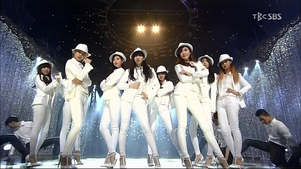 Mr. Mr. tren Inkigayo 30.3.14 - SNSD hinh anh