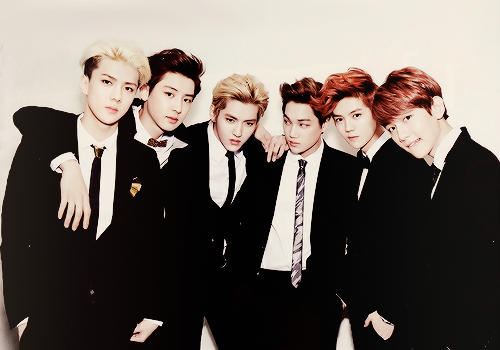 Nhung than tuong Kpop bi fan doi xu bat cong hinh anh