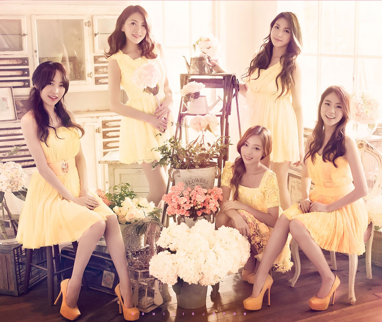 Jiyoung (KARA) dut ao ra di hinh anh