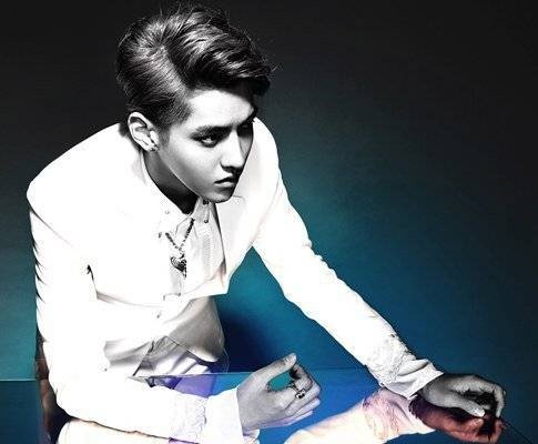 EXO tiep tuc ky bi trong anh tao hinh moi hinh anh