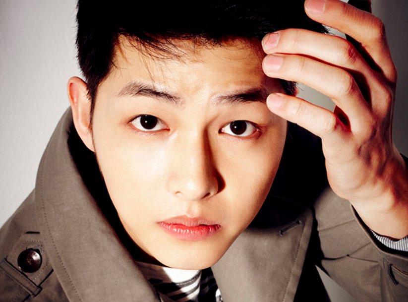 Song Joong Ki xếp thứ 10, với 3 phiếu. Phim mới nhất là Nice Guy (2012).