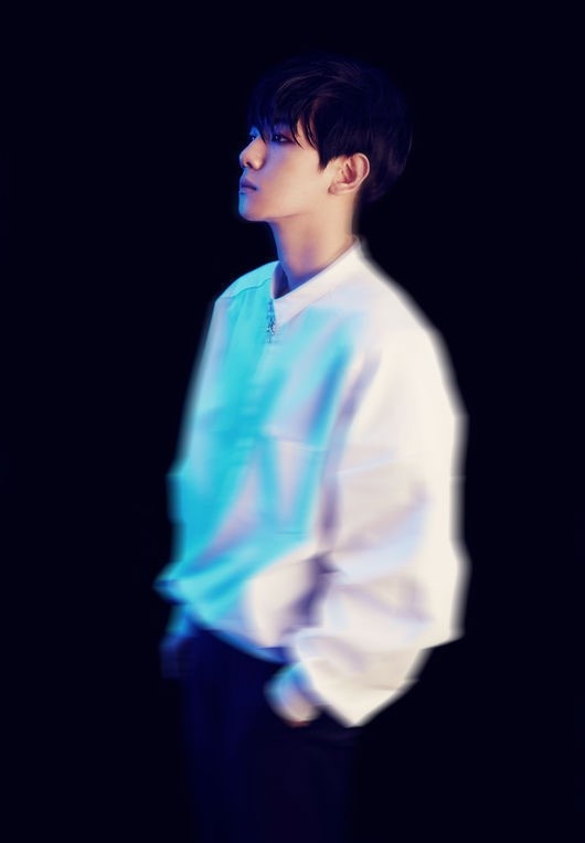 Baekhyun là thành viên cuối cùng trong loạt ảnh cá nhân.