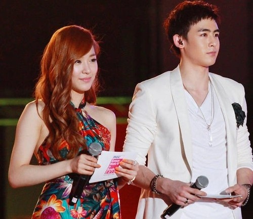 Cặp đôi mới lộ diện Tiffany - Nickhun càng khiến cộng đồng sones chao đảo. Ảnh: twicsy