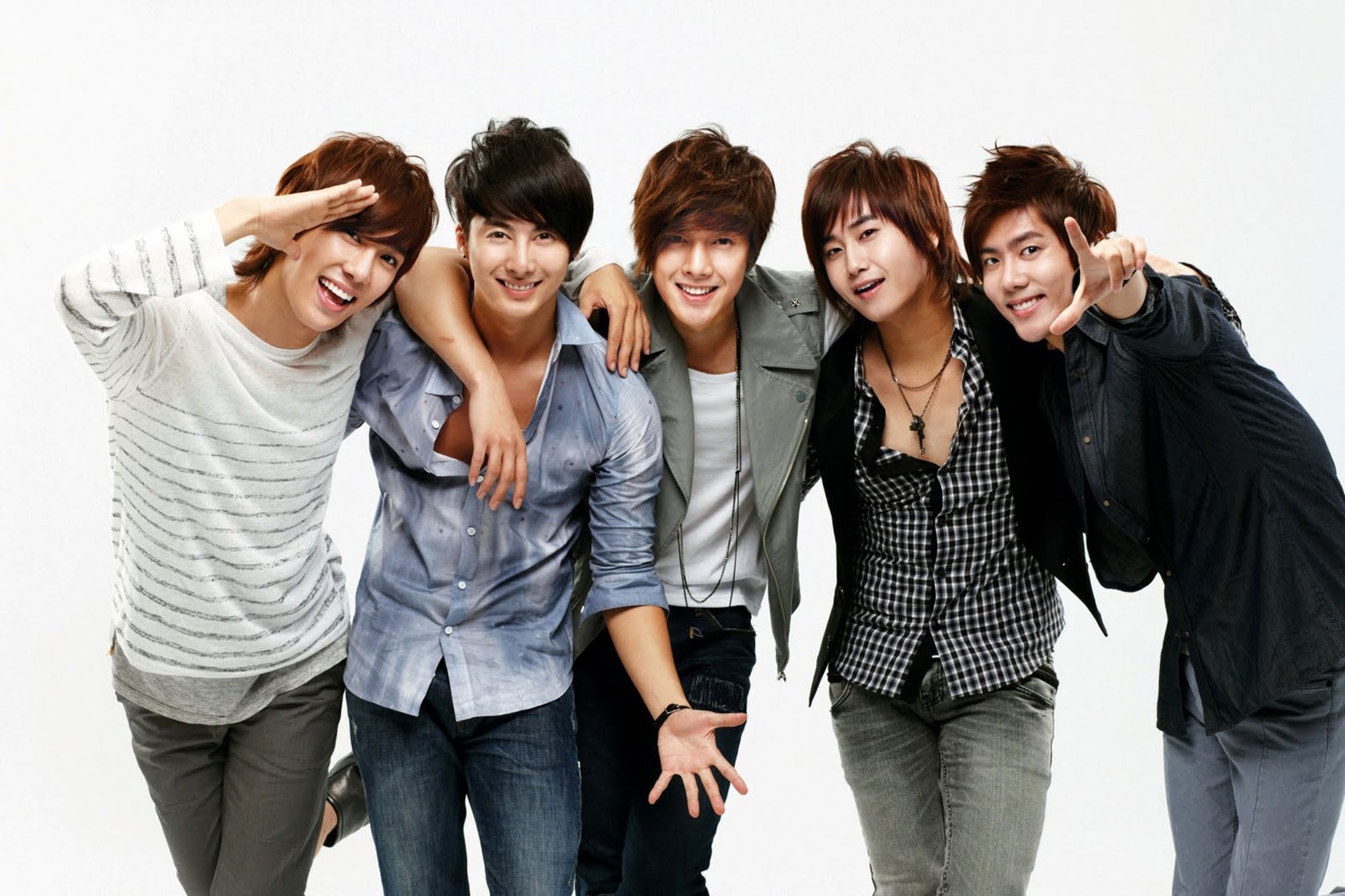 Thời còn trong nhóm SS501, Kim Hyun Joong bị hạn chế chuyện hẹn hò. Ảnh: itskpop