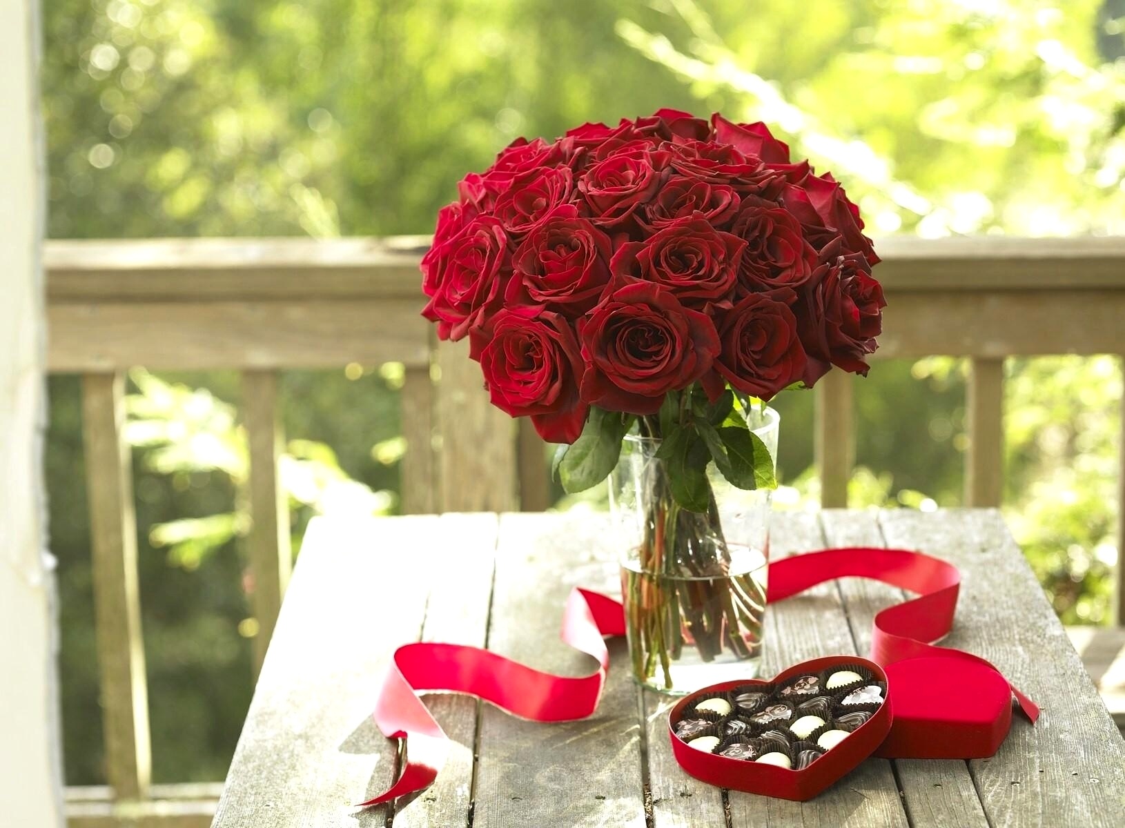 Thu hai cua ban (14/4) hinh anh