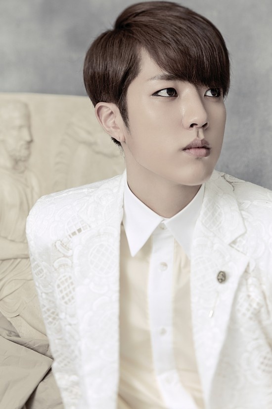 Sungyeol.