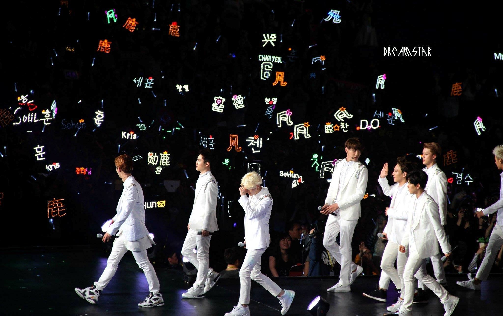 Đội hình đủ 12 thành viên EXO sẽ biểu diễn trên M! Countdown ngày 15/5. Ảnh: dreamstar