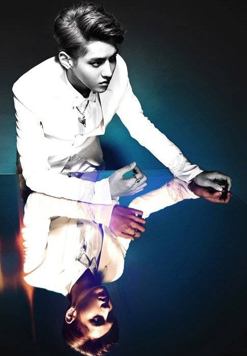 Tạo hình của Kris trong sản phẩm âm nhạc mới nhất của EXO, Overdose. Ảnh: SM