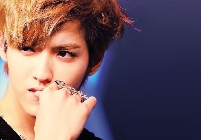 Kris (EXO) co nguy co bi viem co tim hinh anh