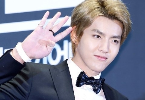 Showbiz Han binh luan ve vu Kris (EXO) kien SM hinh anh