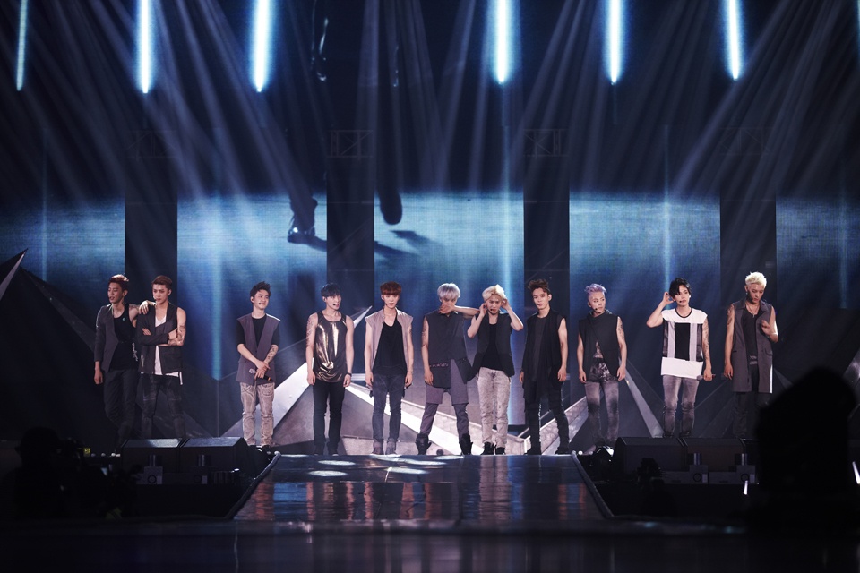 EXO sẽ giữ nguyên đội hình 11 người, không bổ sung thành viên mới. Ảnh: smtown