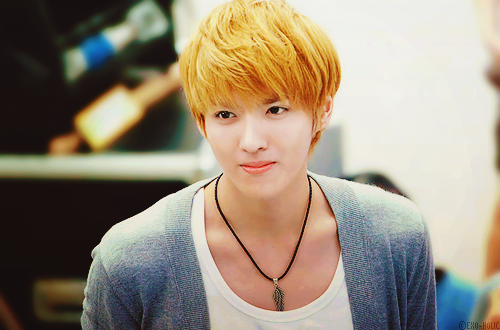Lo anh Kris (EXO) lan dau sau scandal hinh anh