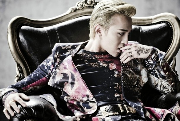 Fan cuong chi 70 trieu mua ghe G-Dragon ngoi an lau hinh anh