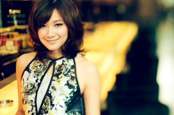 Diễn viên Từ Tịnh Lôi từng bị đồn mời Kris về đóng phim do cô đạo diễn. Ảnh: wordpress