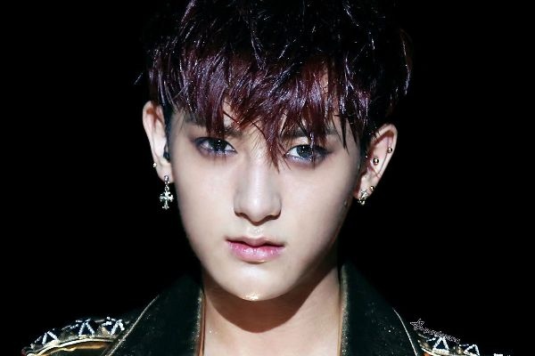 Em ut EXO-M bat ngo len tieng giua bao scandal hinh anh