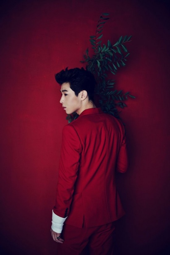 Henry (Super Junior-M) cũng sẽ tái xuất solo trong tháng 7. Ảnh: SM