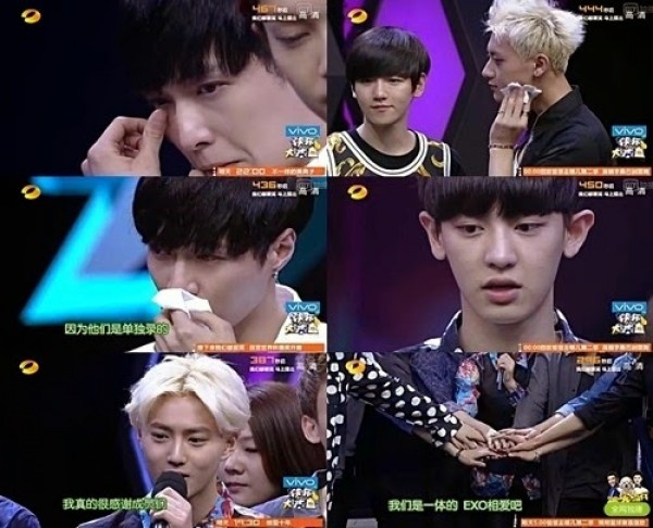 11 thành viên EXO khóc nức nở trên sân khấu Happy Camp khi nhắc tới sự ra đi của Kris. Ảnh: nettizenbuzz