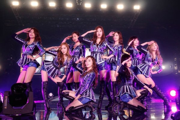 SNSD lap ky luc di tour, he lo ca khuc moi hinh anh