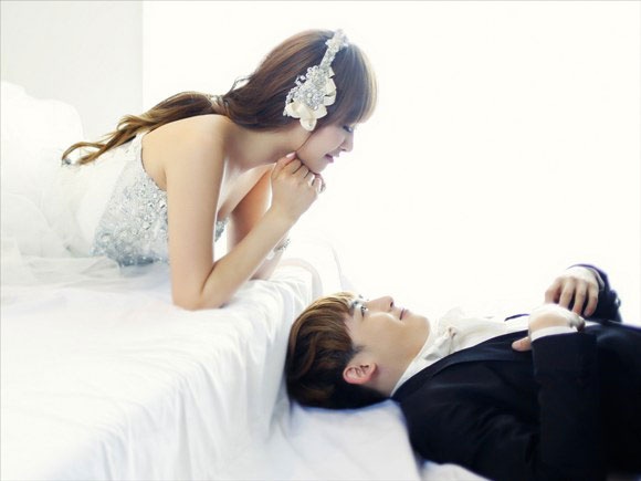 Ảnh cưới đẹp như mơ của cặp vợ chồng