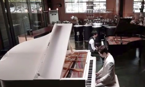 River Flows In You - Yiruma & Henry Lau (Super Junior-M) hinh anh