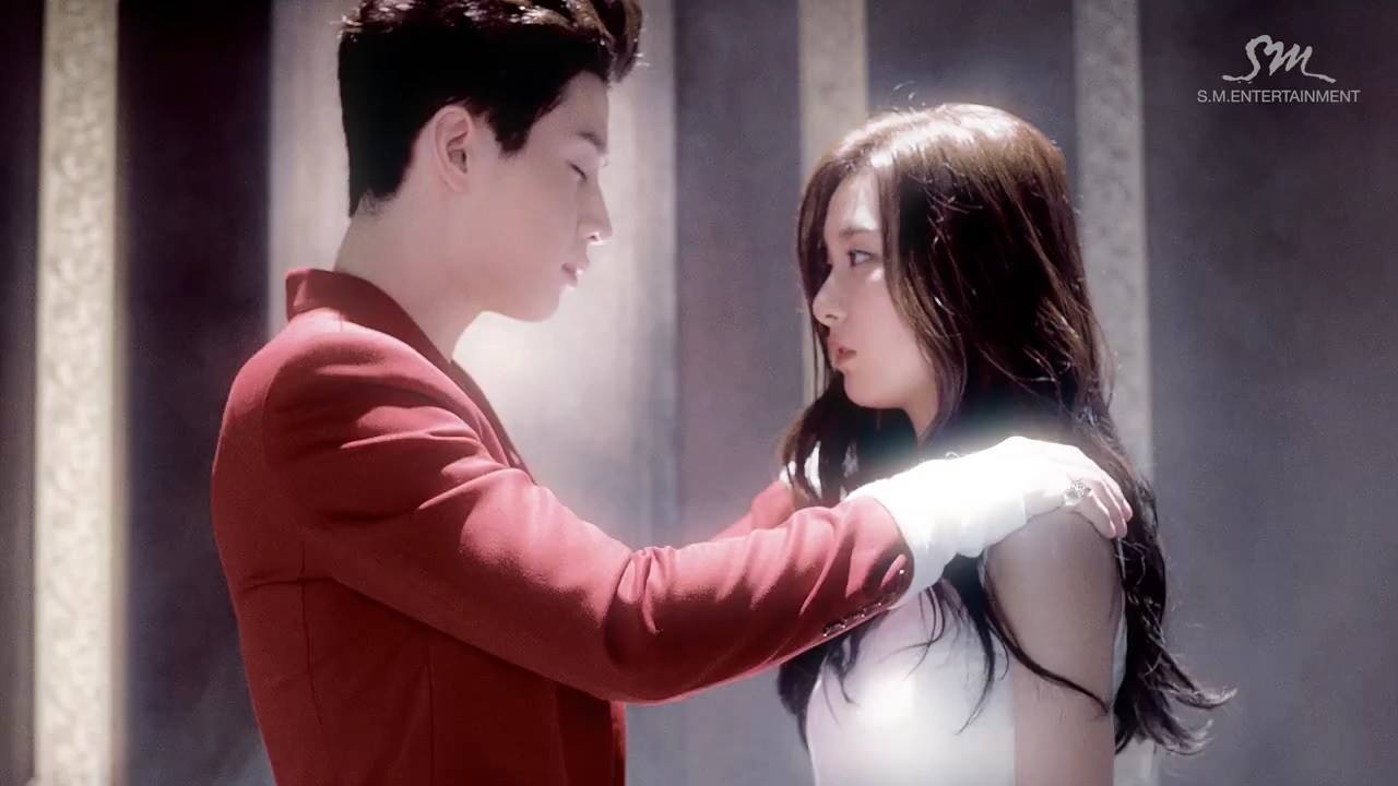 Seulgi trong MV Fantastic mới phát hành của Henry (Super Junior-M). Ảnh: facebook